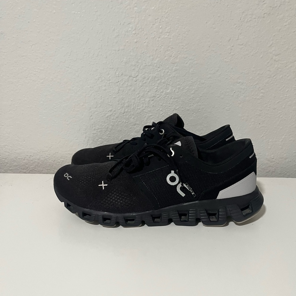 On Cloud Women Sneakers